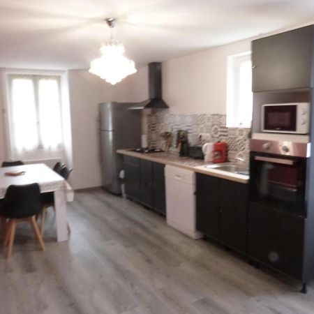 فيلا Logement Spacieux Rez-De-Chaussee, Jardin, Stationnement Devant, A 5 Minutes A Pied Du Centre De Sarlat المظهر الخارجي الصورة