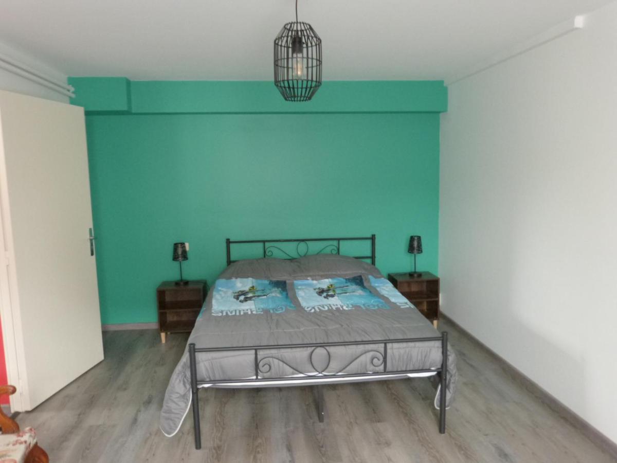 فيلا Logement Spacieux Rez-De-Chaussee, Jardin, Stationnement Devant, A 5 Minutes A Pied Du Centre De Sarlat المظهر الخارجي الصورة