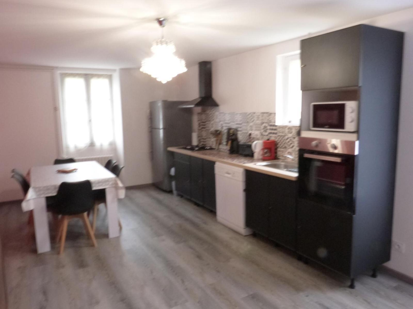 فيلا Logement Spacieux Rez-De-Chaussee, Jardin, Stationnement Devant, A 5 Minutes A Pied Du Centre De Sarlat المظهر الخارجي الصورة